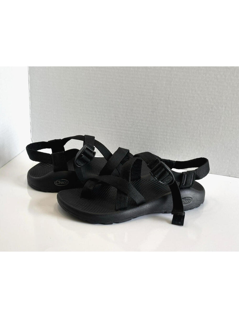 Chaco Z/Cloud Sport Sandals Women's 8 Black Outdoor Hiking Strappy Comfort Shoes